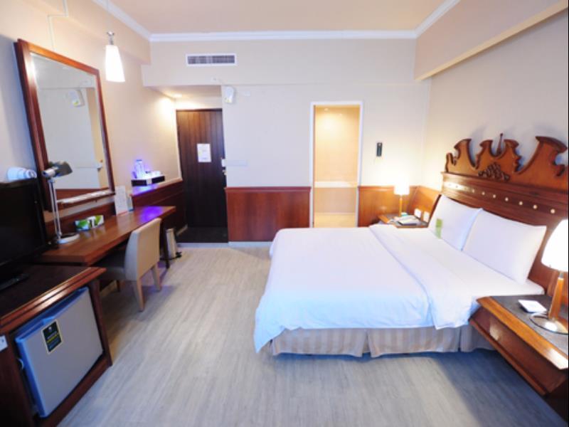 Kindness Hotel Wu-Jia Kaohsiung Exterior photo